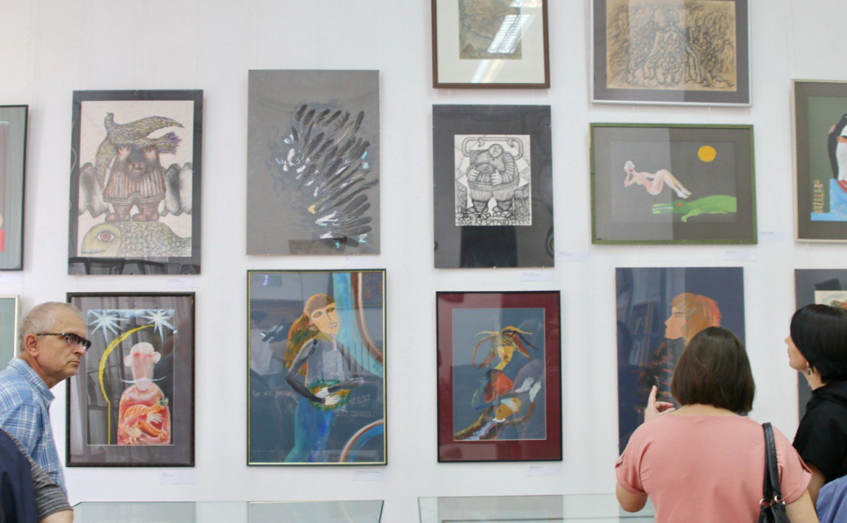 «Не случилось…»: в Туле открылась выставка художника Олега Филатова 