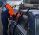 Под Щёкино «семерка» врезалась в трактор, который чистил дорогу от снега