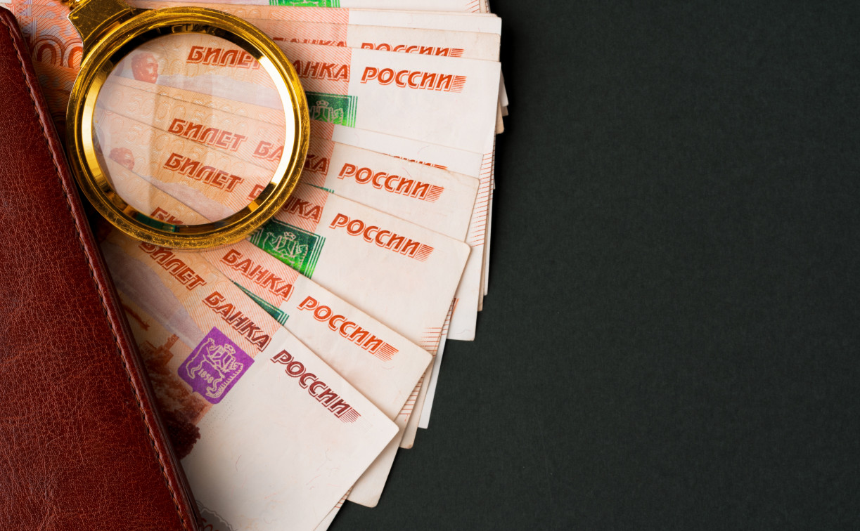 Эксперты ожидают ослабление рубля до 100 за доллар