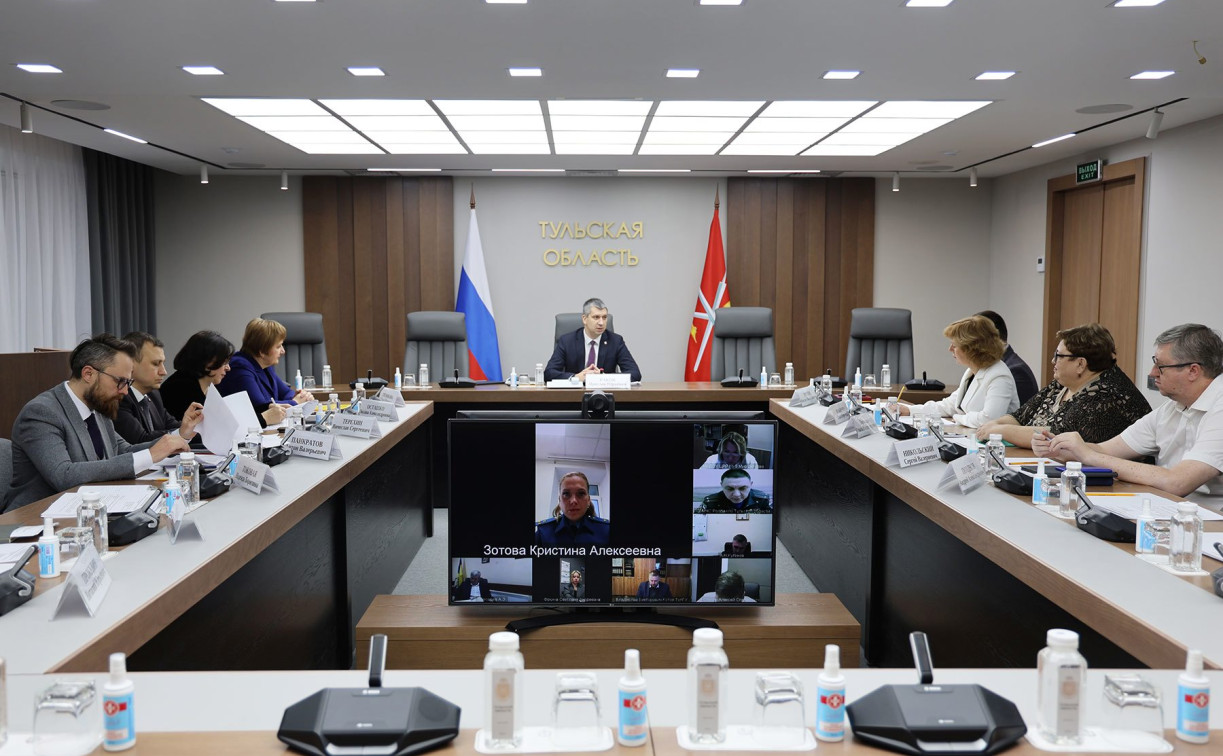 В Тульской области появилась рабочая группа по снижению бюрократической нагрузки на педагогов