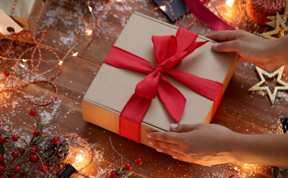 На новогодние подарки туляки потратят около 13 000 рублей 
