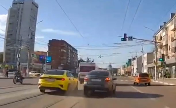 На ул. Советской лихач не стал соблюдать ПДД
