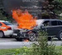 На Энгельса загорелся BMW X5