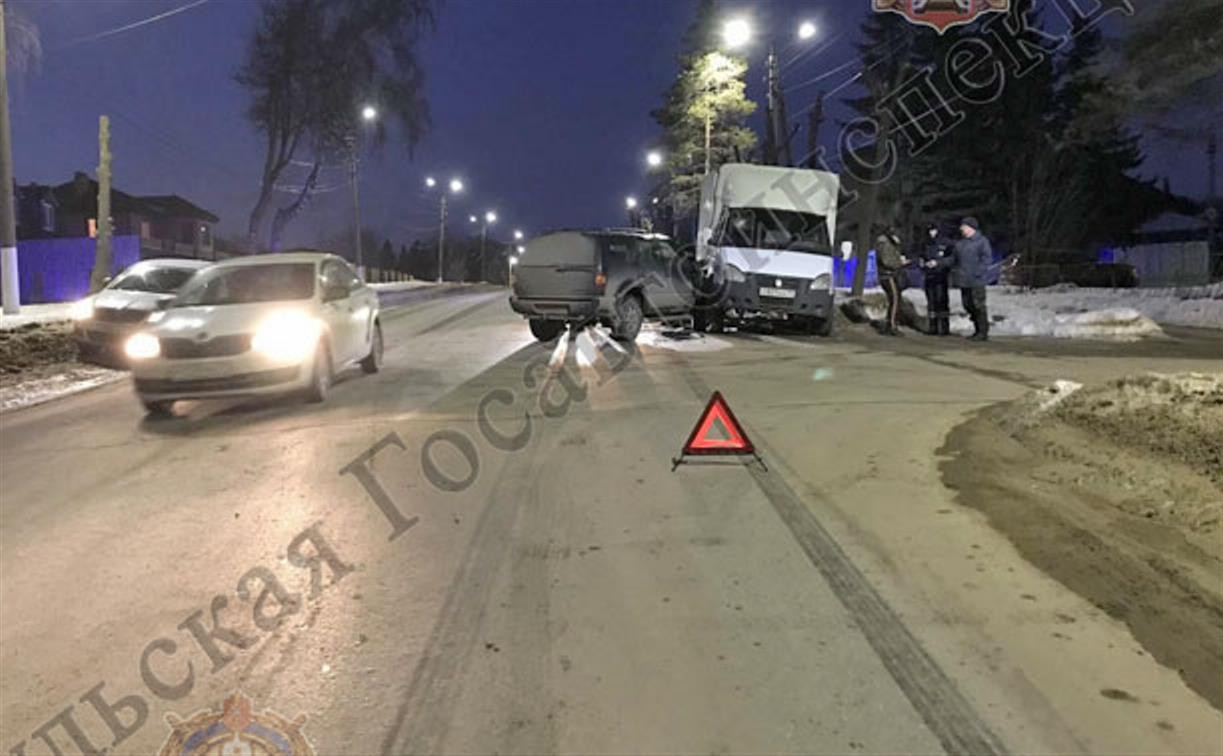 В Щекино в ДТП c грузовиком и внедорожником пострадала 7-летняя девочка