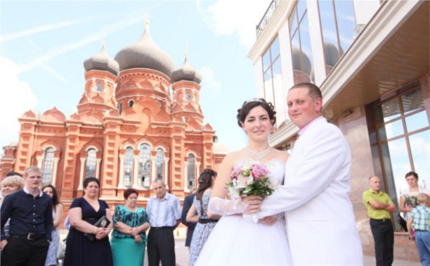 В День города в Туле поженятся более 100 пар