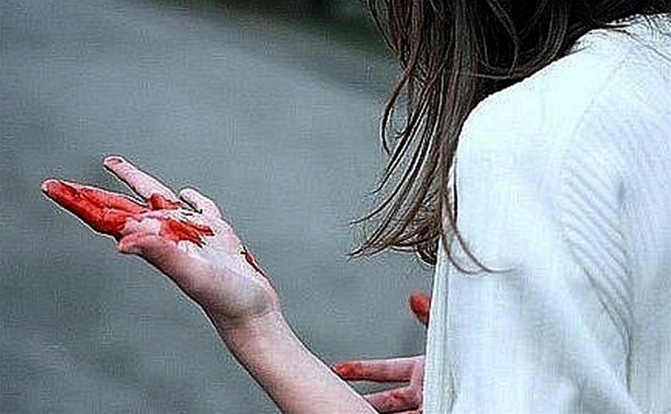 В Плавске 22-летняя женщина насмерть забила сожителя табуреткой