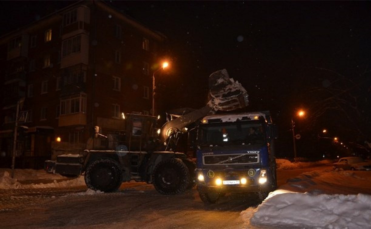В ночь с 22 на 23 января Тулу расчищали от снега 86 единиц техники