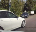 На ул. Рязанской водитель решил не утруждаться соблюдением ПДД