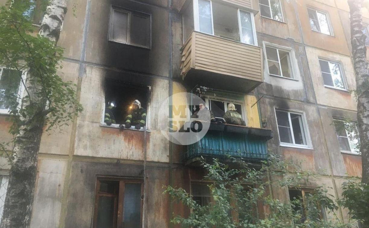 В сгоревшей квартире на ул. Металлургов в Туле найдены тела женщины и ее сына