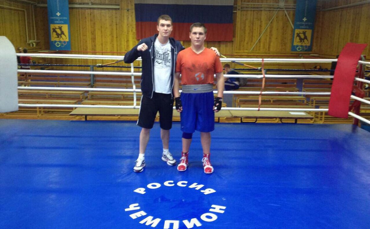 Щёкинский боксер вошел в состав юношеской сборной России