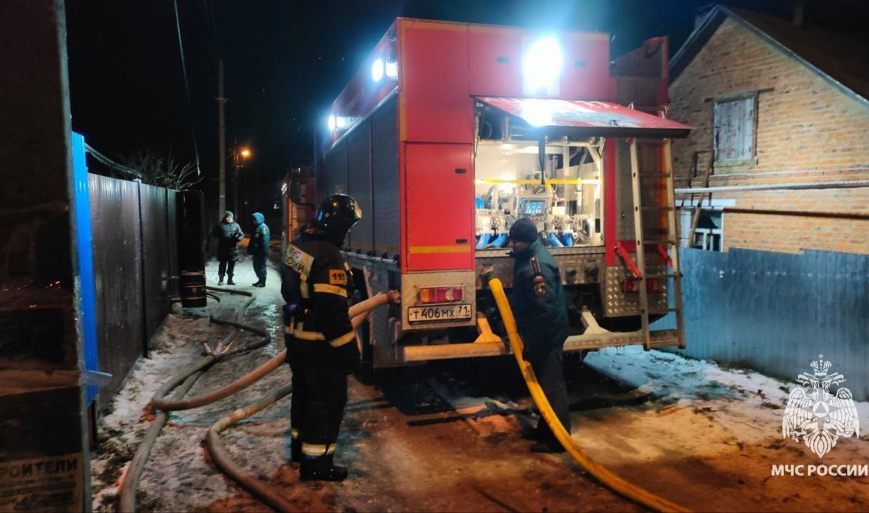 На пожаре в тульском Заречье пострадал мужчина