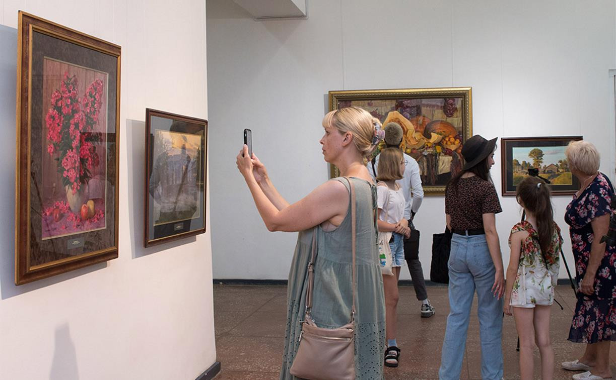 В Туле открылась выставка живописи Сергея Андрияки 