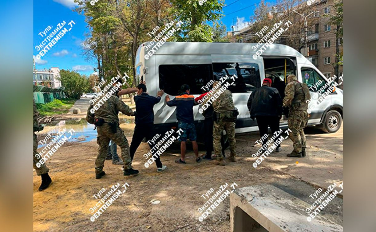 Тульские силовики обнаружили нелегальных мигрантов на стройке аквапарка 