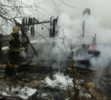В Новомосковске сгорел частный дом