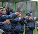 Комитет Госдумы по безопасности считает оправданным разрешить полицейским стрелять в женщин