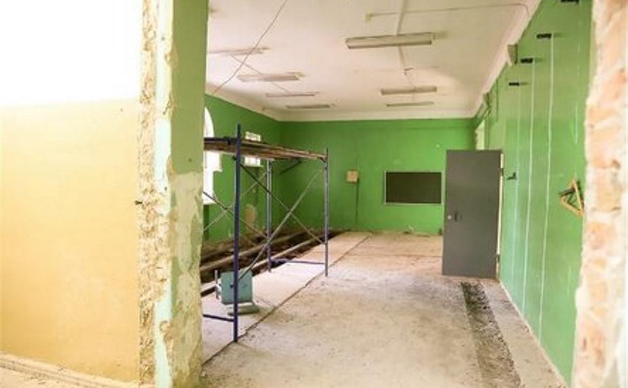 В Тульской области по федеральной программе капитально отремонтируют 18 школ