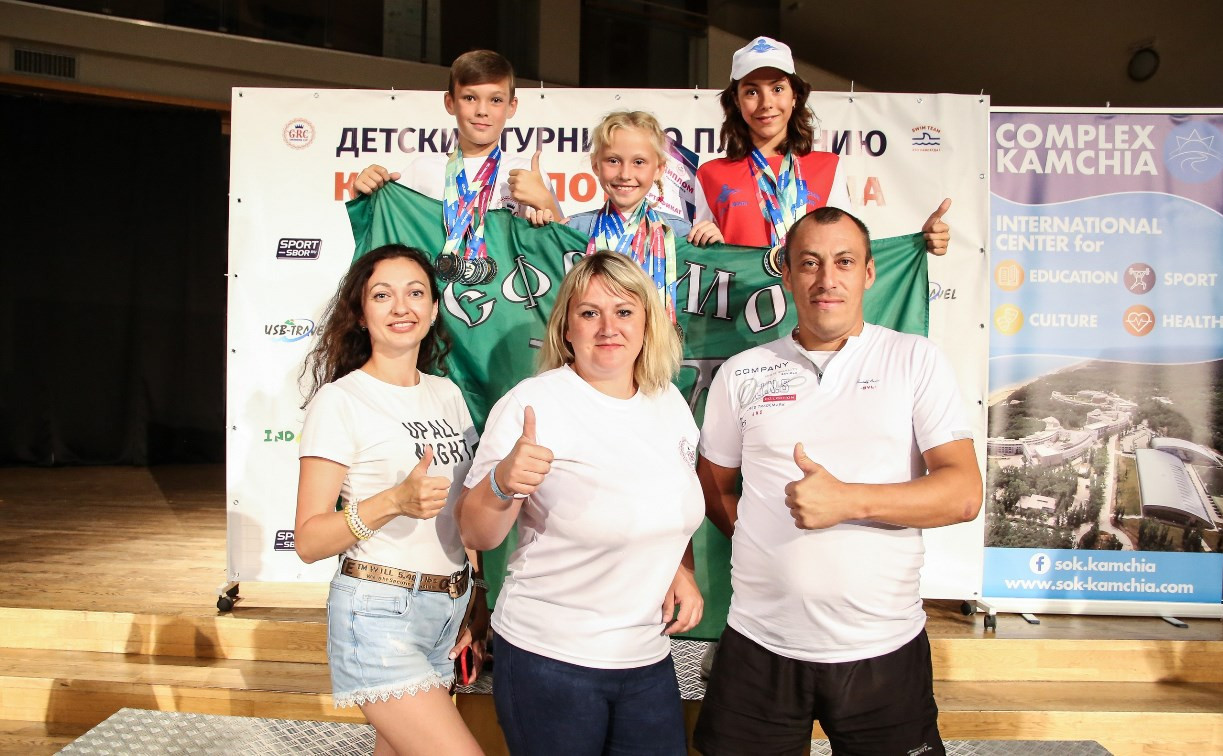 Юные ефремовские пловцы привезли 20 медалей с международного турнира