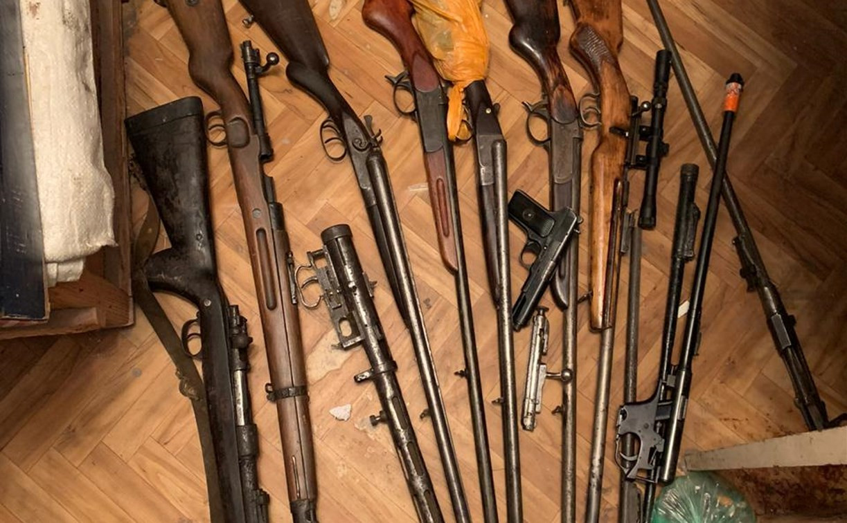 Тысячи патронов, ружья и револьверы: в Тульской области задержаны торговцы оружием