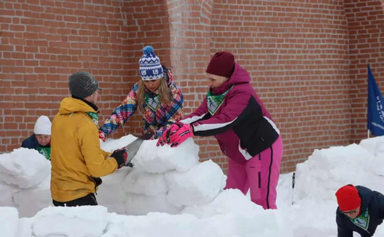 В Туле прошли соревнования по постройке снежных хижин
