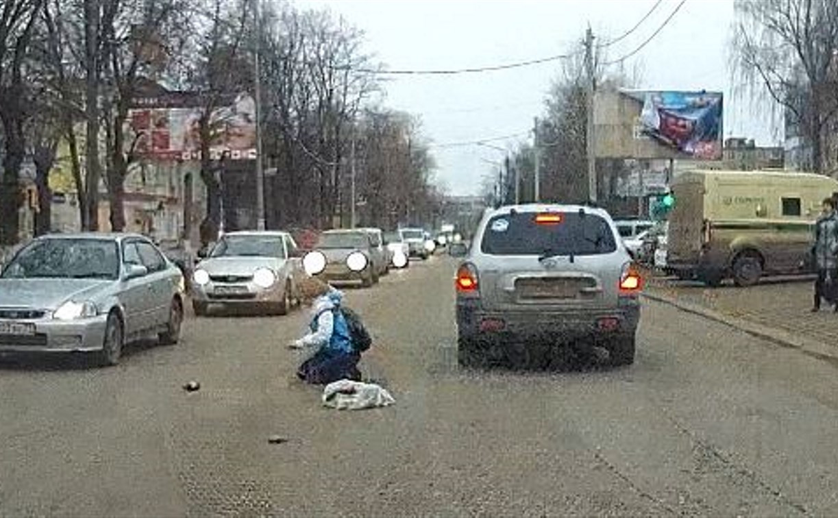 В Донском пьяный водитель сбил девушку и хотел сбежать: видео - Новости  Тулы и области. Криминал - MySlo.ru