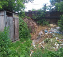 В Туле УК с апреля не вывозит мусор от ветхих домов и 2 года не откачивает выгребную яму