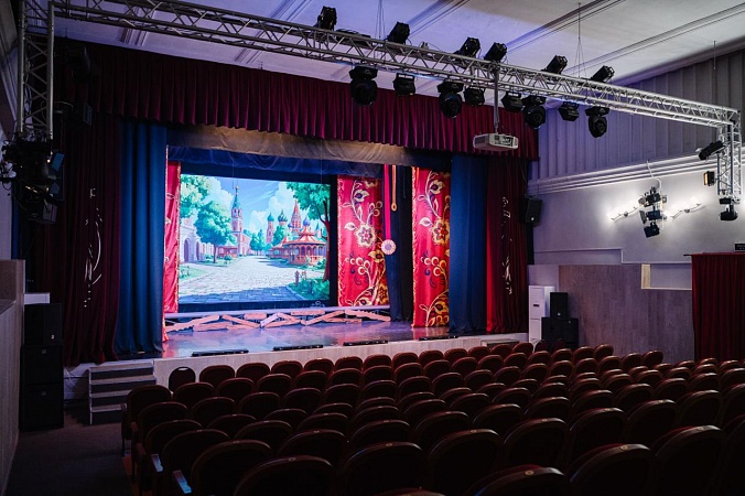 В Узловой после капремонта открыли молодежный театр 