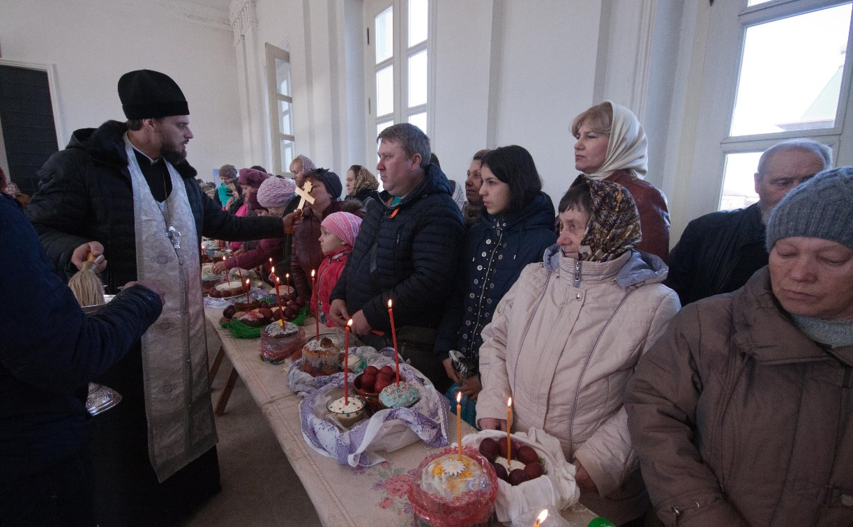 В Свято-Никольском соборе Епифани освятили куличи и яйца