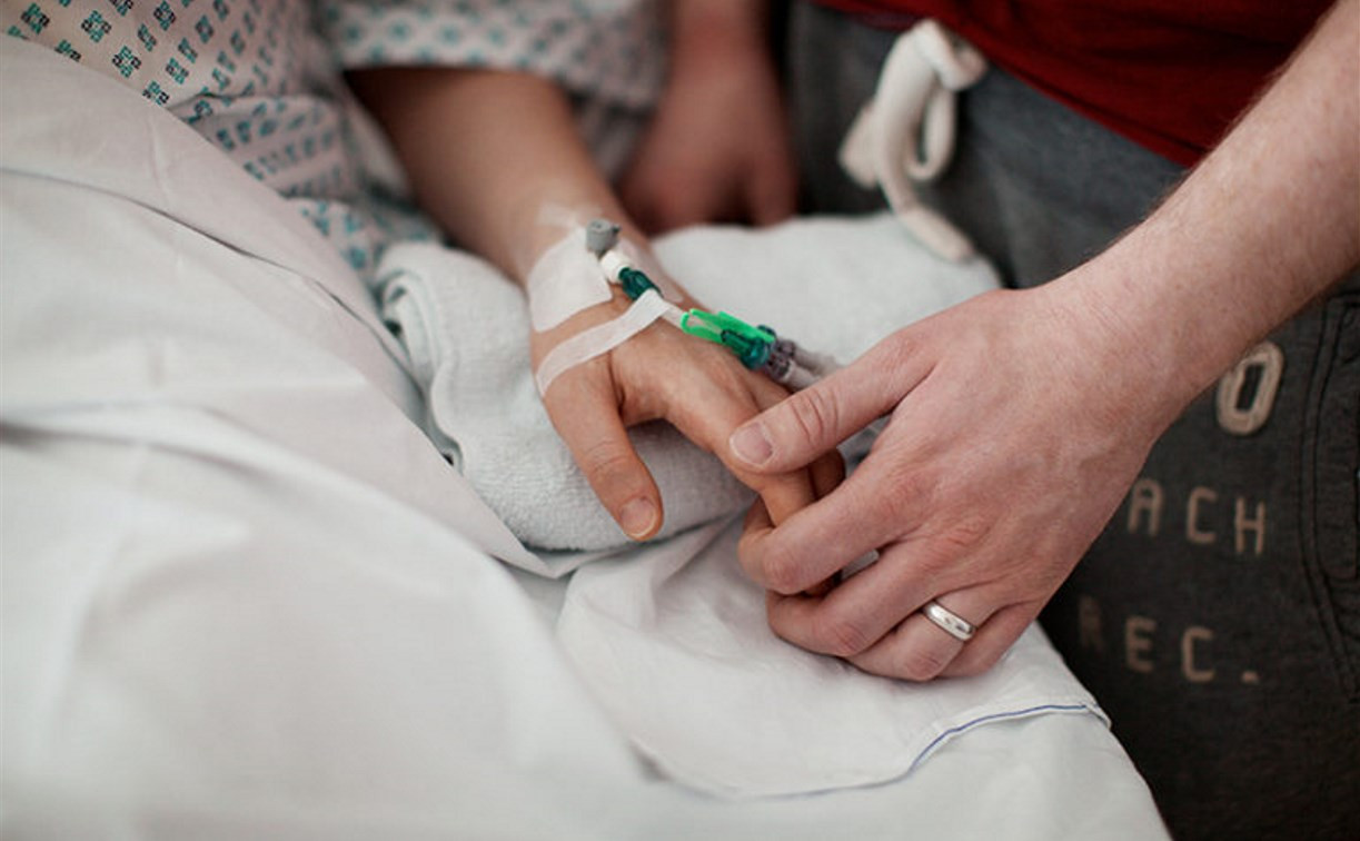 В реанимациях тульских больниц к пациентам будут пускать родных с 14.00 