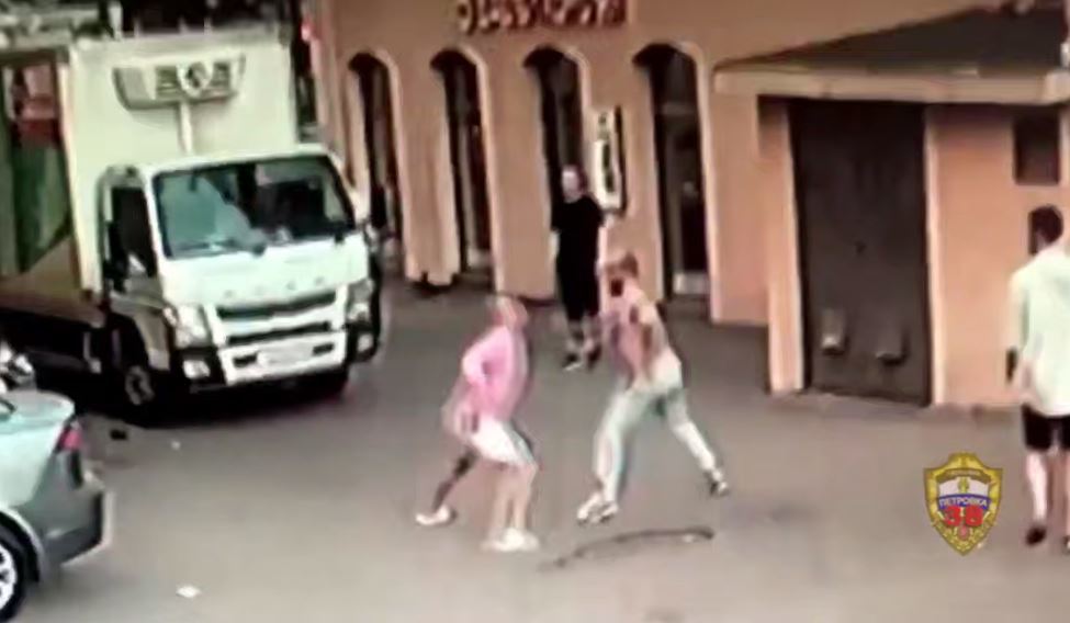 Туляк избил посетителя столичного бара и уехал домой