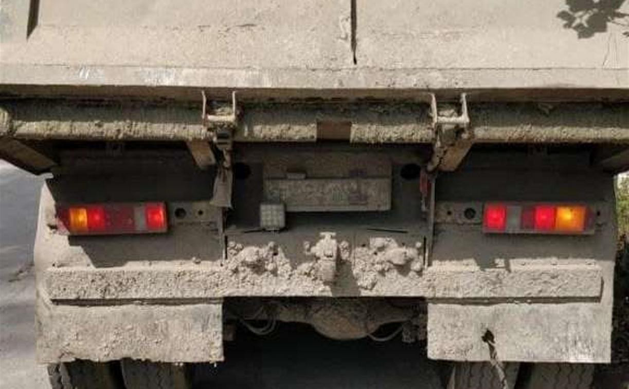 Сотрудники ГИБДД нашли водителя, разлившего бетон на проспекте Ленина