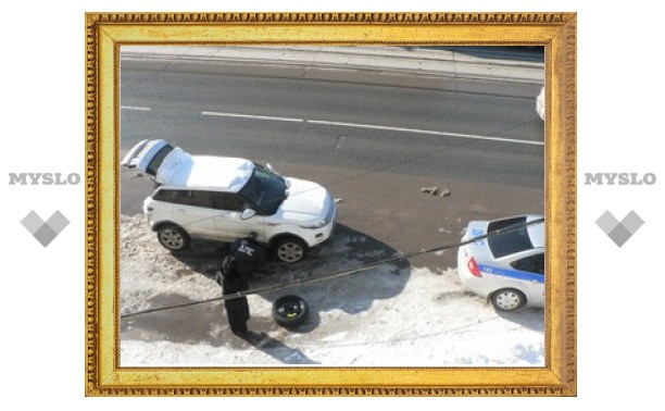 Тульские гаишники пришли на помощь автоледи!