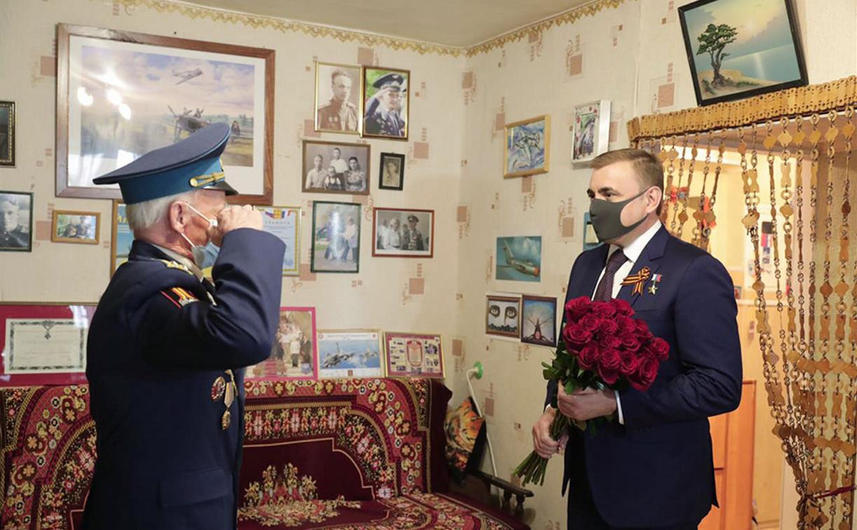 Алексей Дюмин лично навестил ветеранов Николая Кульпова и Василия Мирошниченко