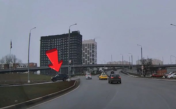 В Туле жестко заблудился водитель внедорожника