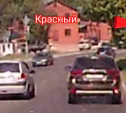 На ул. Каракозова торопыга ускорился на красный сигнал светофора