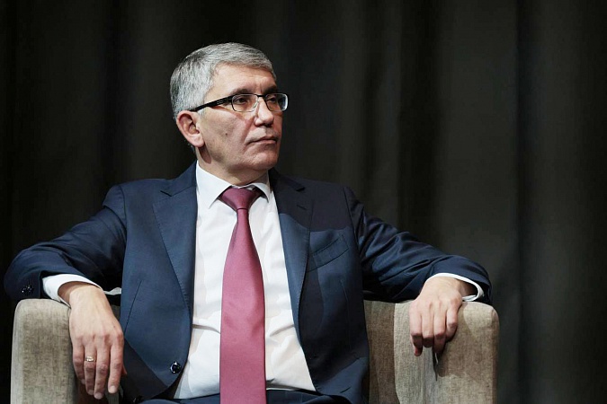 Дмитрий Миляев поздравил туляков с Днем Конституции 