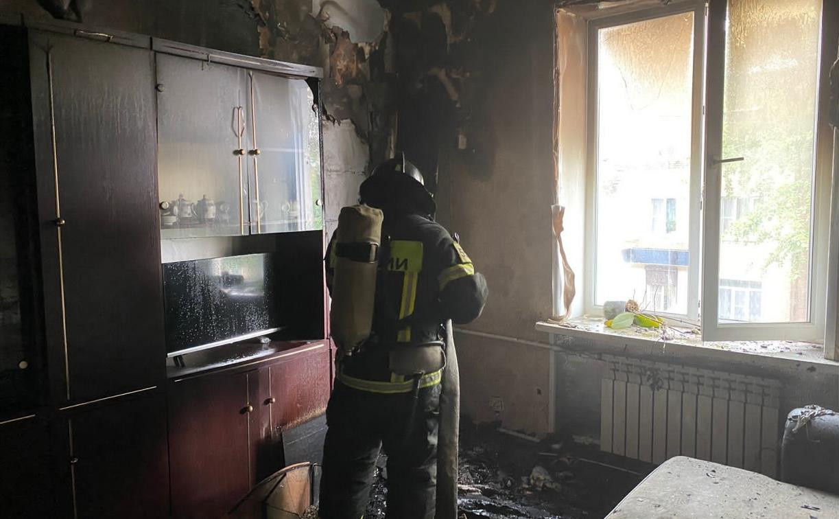 В Кимовске пожарные спасли ребенка из горящего дома