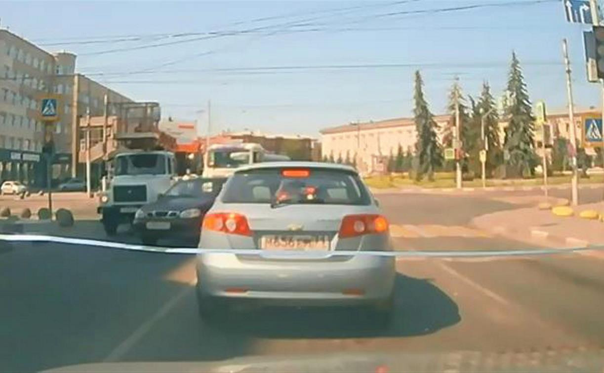 «Ударил и уехал»: тулячка разыскивает очевидцев аварии и бессовестного водителя Daewoo 