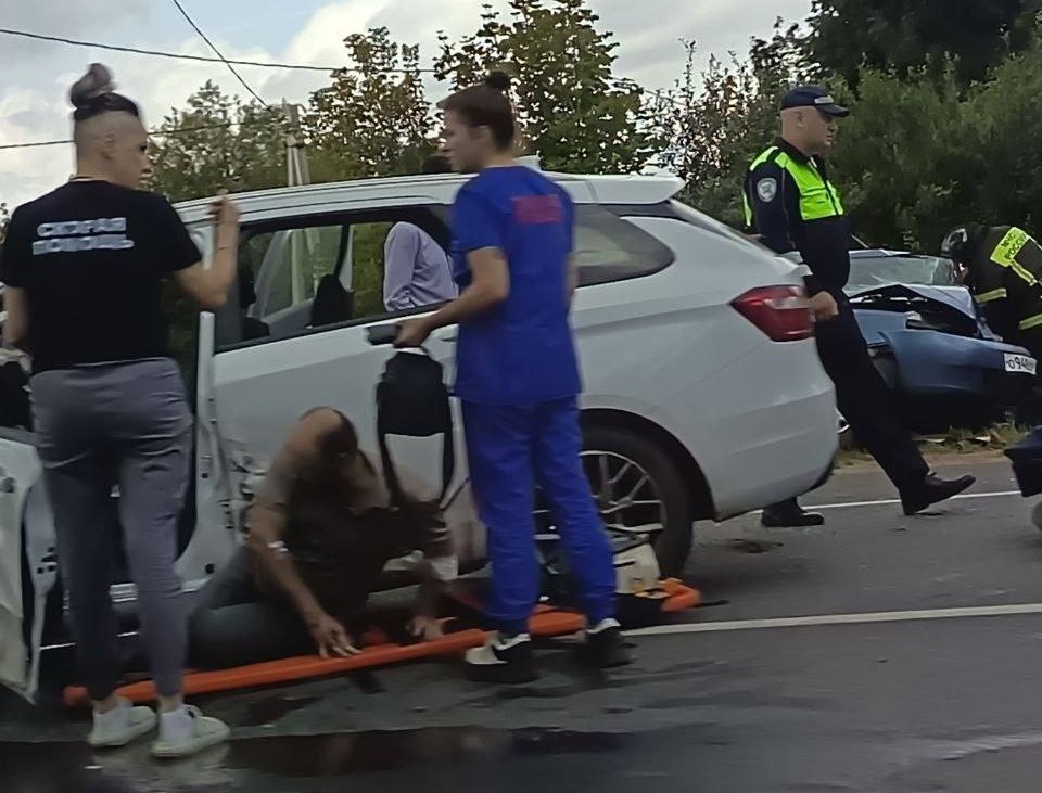 В жестком ДТП на трассе М-2 «Крым» под Плавском пострадали четверо