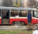 В Туле сошел с рельсов трамвай: пострадала женщина