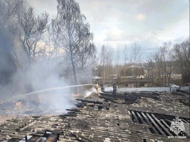 В Туле в строительном вагончике сгорели два человека 