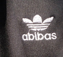 Белевский предприниматель торговал подделкой Adidas