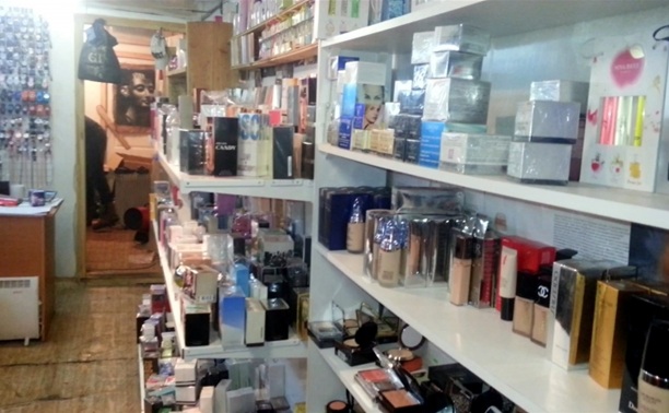 В центре Тулы торговали контрафактной парфюмерией