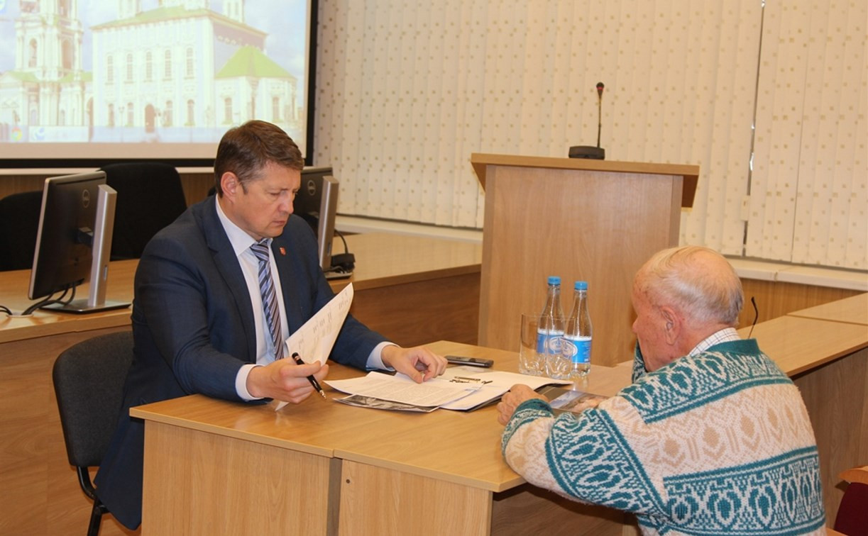В Туле Евгений Авилов провел прием граждан по личным вопросам