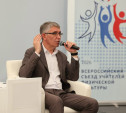 «Я много работаю и редко ем»: Дмитрий Миляев раскрыл секрет своей хорошей физической формы