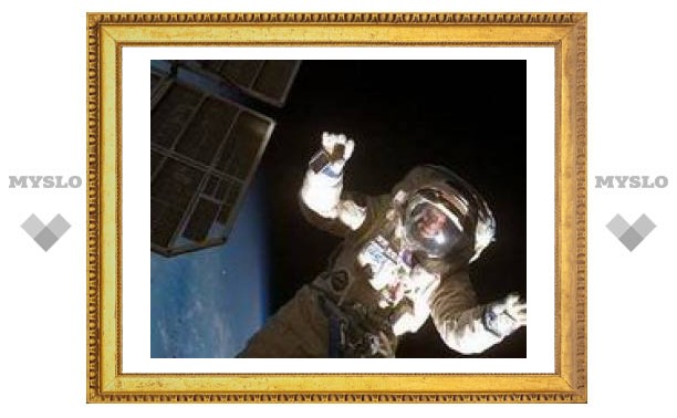 Российские космонавты будут спускать грузы из космоса на тросе