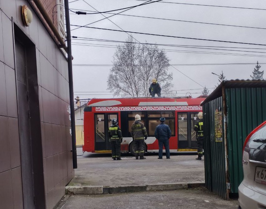 В Туле на Болдина задымился троллейбус 