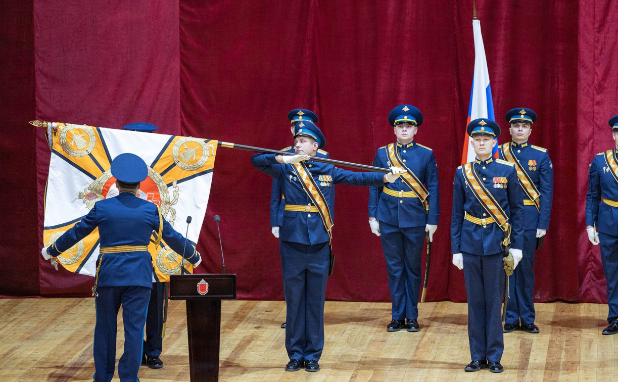 39-му отдельному гвардейскому медицинскому отряду вручили Георгиевское знамя