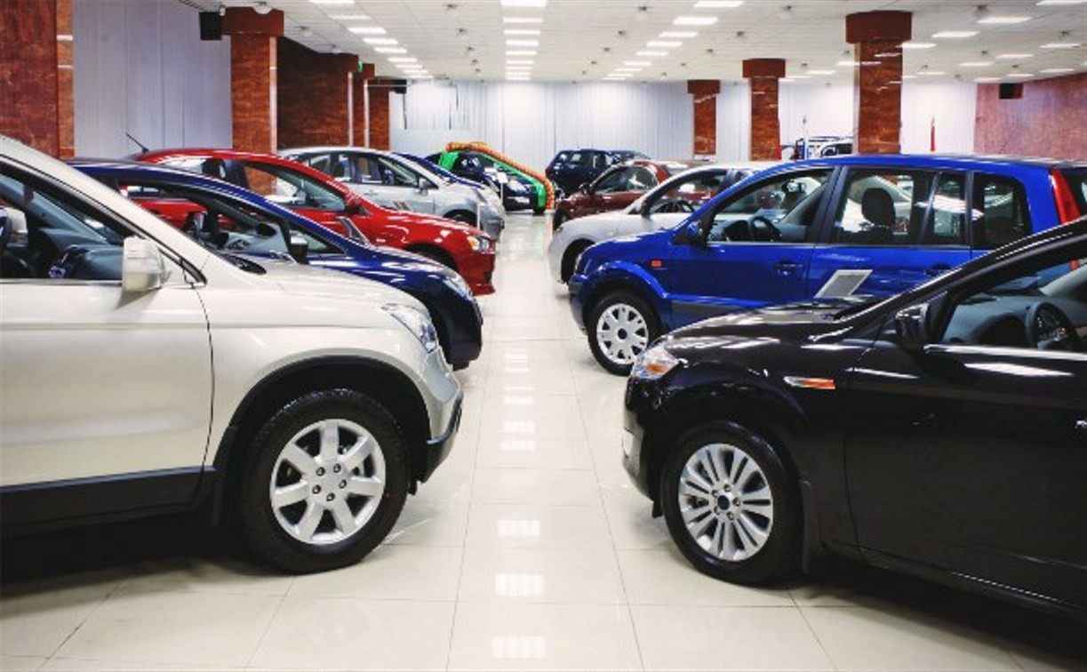 Российский рынок новых авто упал на 49% по сравнению с 2014 годом