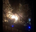 Ночью в Туле на ул. Свободы загорелся автомобиль: видео