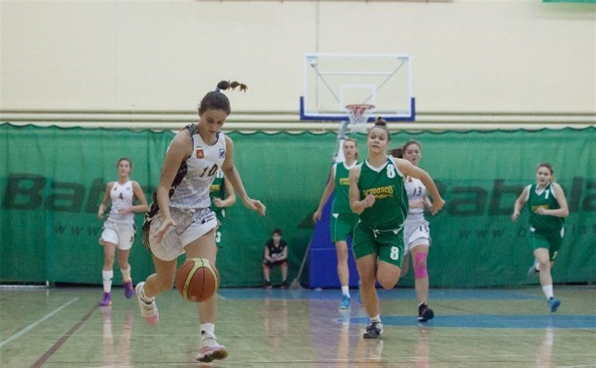 Баскетбольная «Кобра» вышла в полуфинал «Финала восьми»